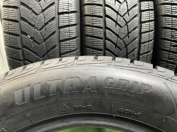 Anvelopa iarna 235/60 R18 Goodyear Ultra Grip SUV - imagine 4