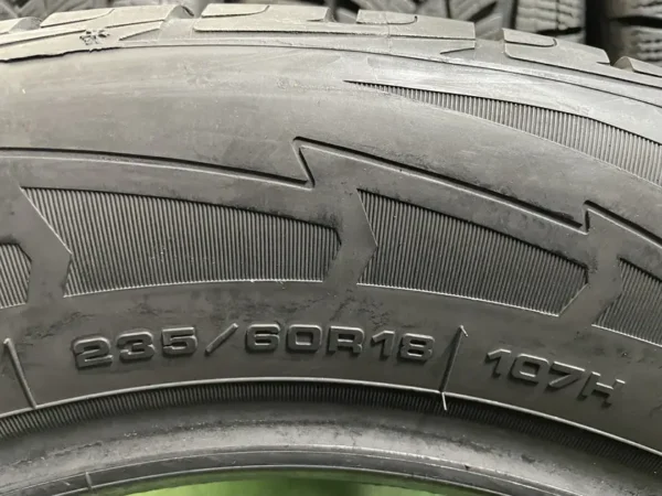 Anvelopa iarna 235/60 R18 Goodyear Ultra Grip SUV - imagine 3