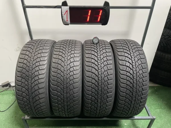 Anvelopa iarna 215/55 R17 Kumho WinterCraft WP71