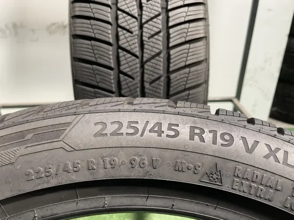 Anvelopa iarna 225/45 R19 Barum Polaris 5