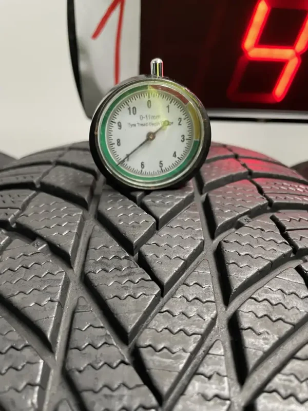 Anvelopa iarna 245/65 R17 Bridgestone Blizzak LM 005 - imagine 2