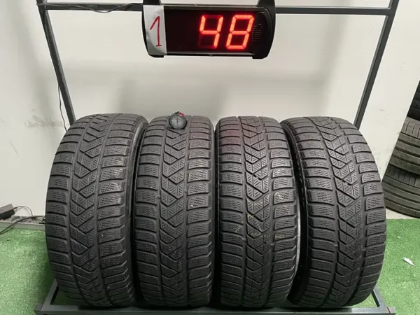 Anvelopa iarna 205/40 R18 Pirelli Sottozero 3