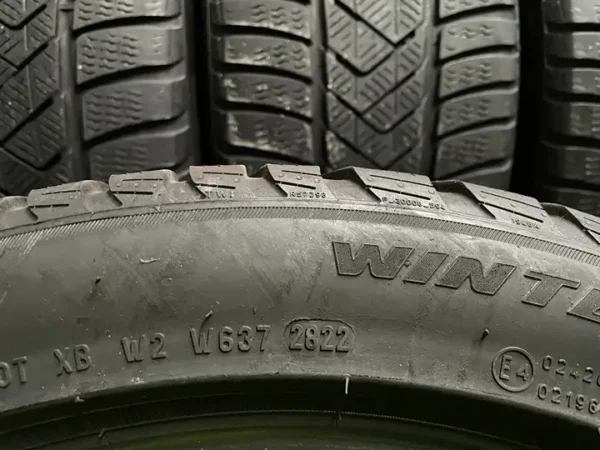 Anvelopa iarna 245/45 R19 Pirelli Sottozero 3