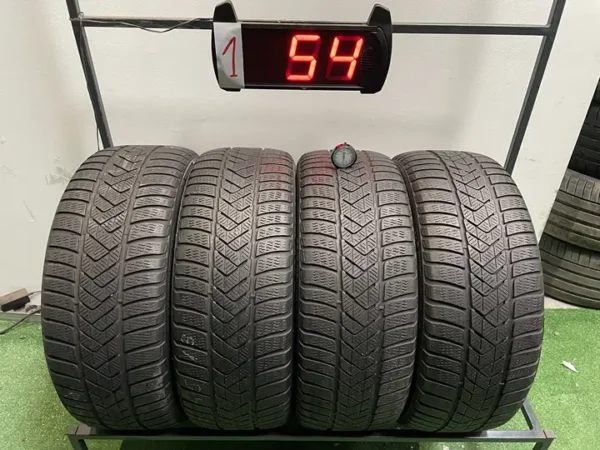 Anvelopa iarna 225/45 R18 Pirelli Sottozero 3 RSC
