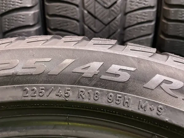 Anvelopa iarna 225/45 R18 Pirelli Sottozero 3 RSC - imagine 4