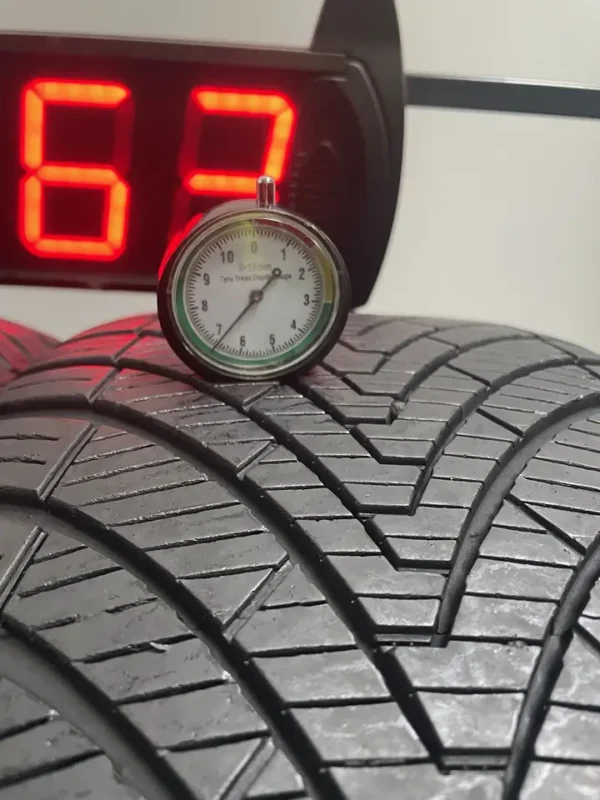 Anvelopa All Season 275/45 ZR20 Kumho Solus 4S HA32 SUV - imagine 2