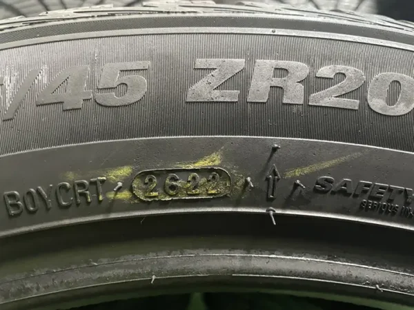 Anvelopa All Season 275/45 ZR20 Kumho Solus 4S HA32 SUV - imagine 4