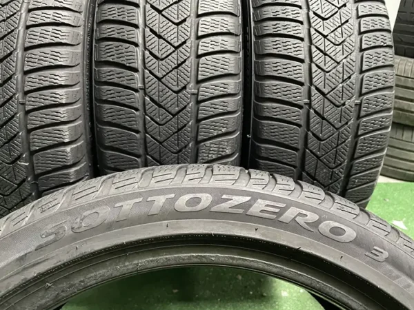 Anvelopa iarna 225/45 R19 Pirelli Sottozero 3 - imagine 6