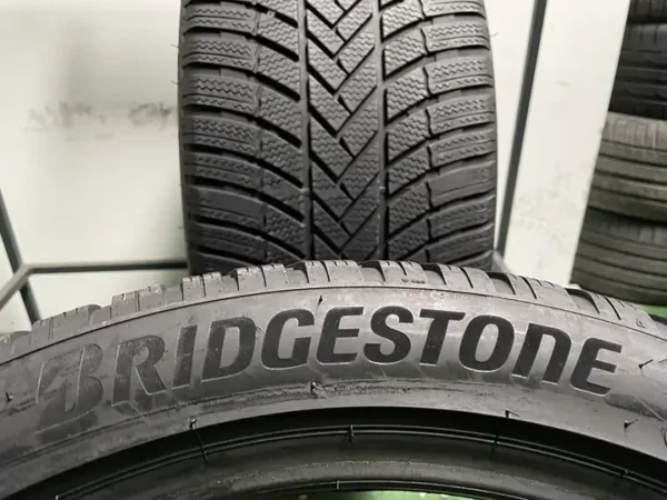 Anvelopa iarna 285/40 R21 Bridgestone Blizzak LM005 - imagine 6