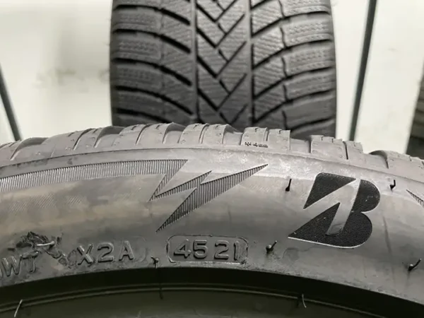 Anvelopa iarna 285/40 R21 Bridgestone Blizzak LM005