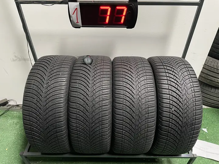 Anvelopa All Season 225/45 R17 Goodyear Vector 4Seasons