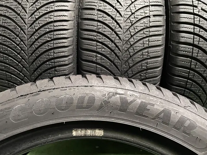 Anvelopa All Season 225/45 R17 Goodyear Vector 4Seasons - imagine 6