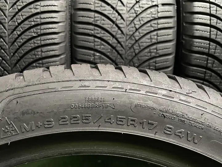 Anvelopa All Season 225/45 R17 Goodyear Vector 4Seasons - imagine 5