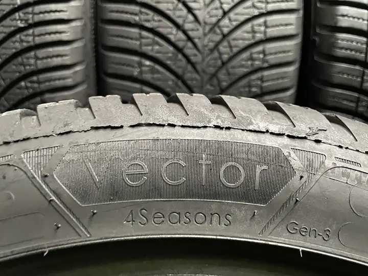 Anvelopa All Season 225/45 R17 Goodyear Vector 4Seasons - imagine 4