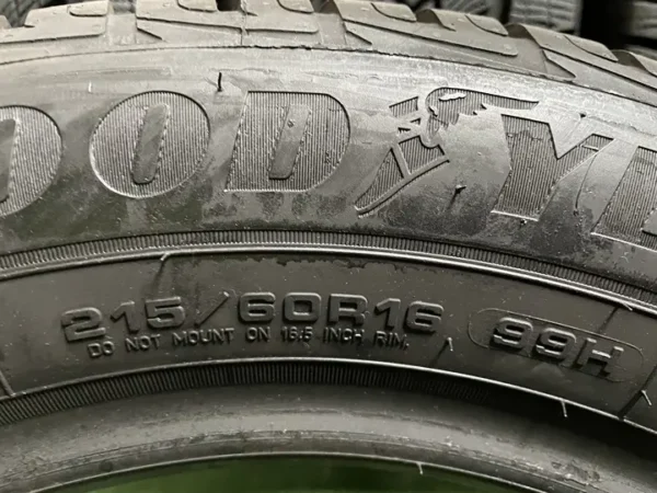 Anvelopa iarna 215/60 R16 Goodyear UltraGrip Performance + - imagine 5