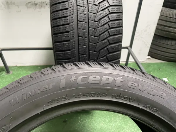 Anvelopa iarna 255/45 R19 Hankook Winter i*cept evo 2 - imagine 5