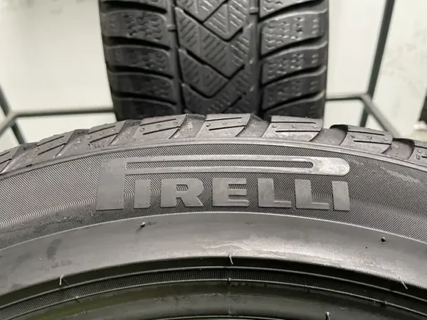 Anvelopa iarna 235/45 R18 Pirelli Sottozero 3 - imagine 6