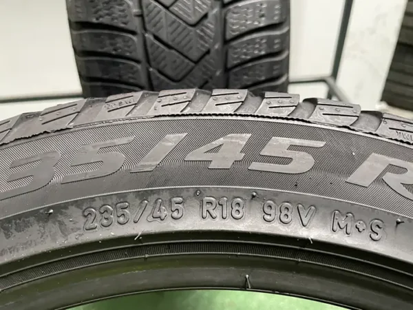 Anvelopa iarna 235/45 R18 Pirelli Sottozero 3 - imagine 4