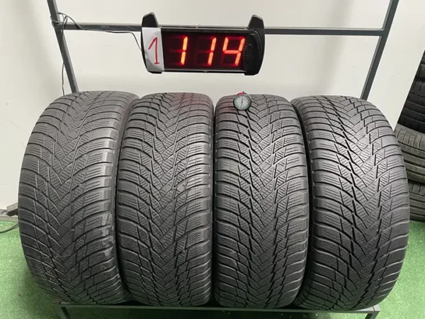 Anvelopa iarna 235/55 R18 Bridgestone Blizzak LM001