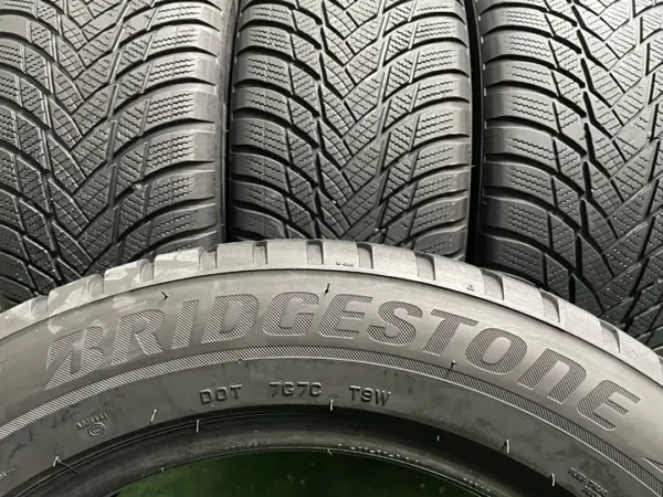 Anvelopa iarna 235/55 R18 Bridgestone Blizzak LM001 - imagine 6