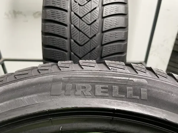 Anvelopa iarna 235/40 R19 Pirelli Sottozero 3 - imagine 6