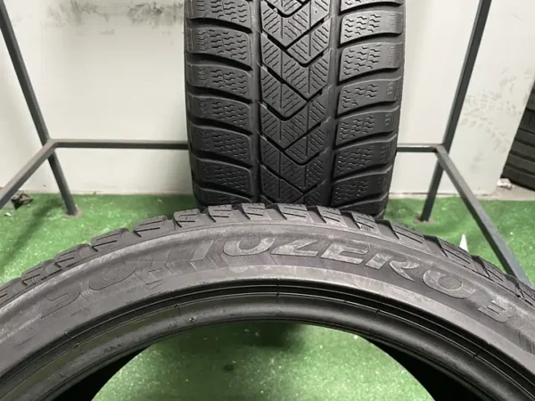 Anvelopa iarna 235/40 R19 Pirelli Sottozero 3 - imagine 5