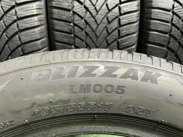 Anvelopa iarna 205/55 R17 Bridgestone Blizzak LM005 - imagine 4