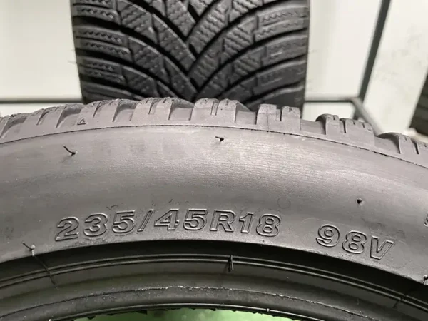 Anvelopa iarna 235/45 R18 Firestone Winterhawk 4