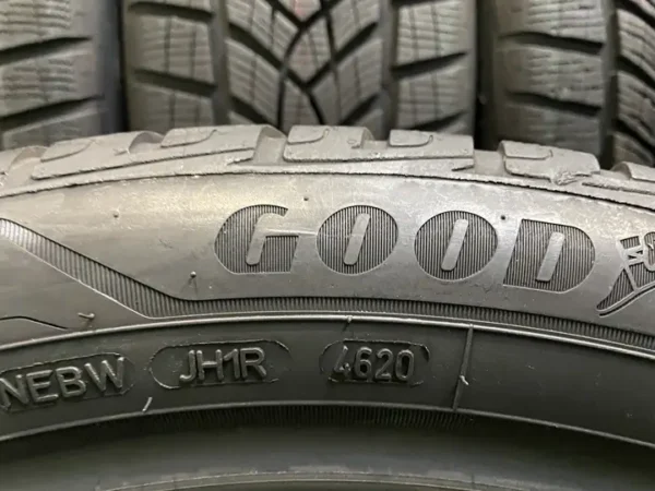Anvelopa iarna 195/55 R20 Goodyear Ultra Grip Performance