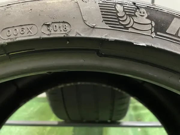 Anvelopa vara 325/30 ZR21 Michelin Pilot Sport 4 NO