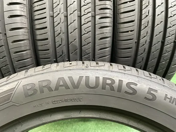 Anvelopa vara 215/50 R18 Barum Bravuris 5 - imagine 5