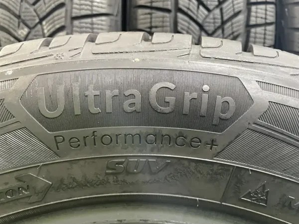 Anvelopa iarna 215/65 R17 Goodyear UltraGrip Performance XL SUV - imagine 4