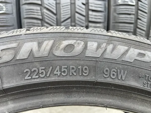Anvelopa iarna 225/45 R19 Toyo Snowprox XL - imagine 4