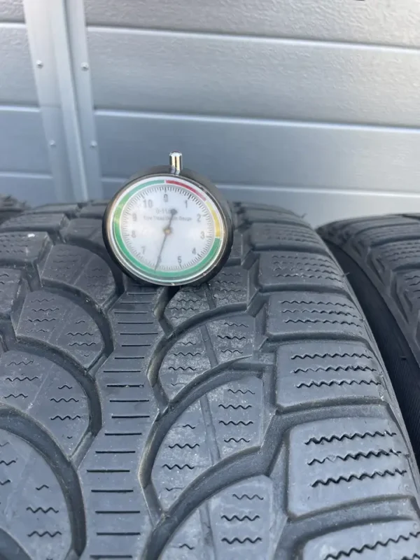 Anvelopa iarna 215/45 R18 Bridgestone Blizzak LM32 - imagine 2