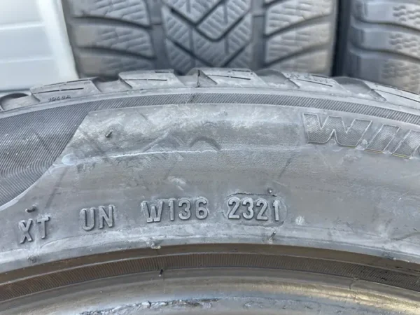 Anvelopa iarna 245/45 R18 - 275/40 R18 Pirelli Sottozero 3