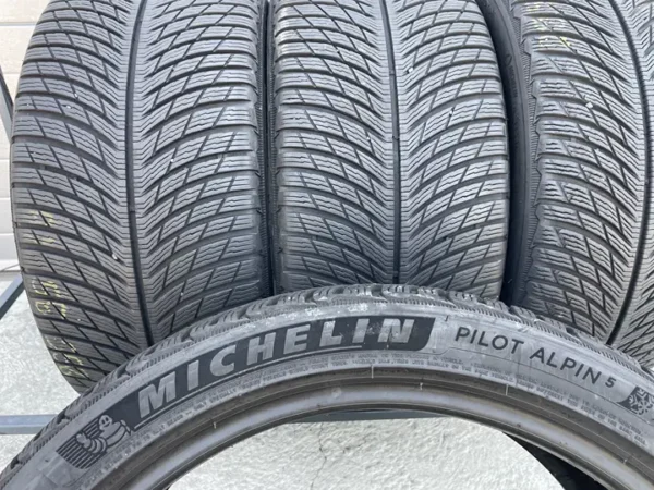 Anvelopa iarna 225/40 R19 -255/35 R19 Michelin Pilot Alpin 5 - imagine 6