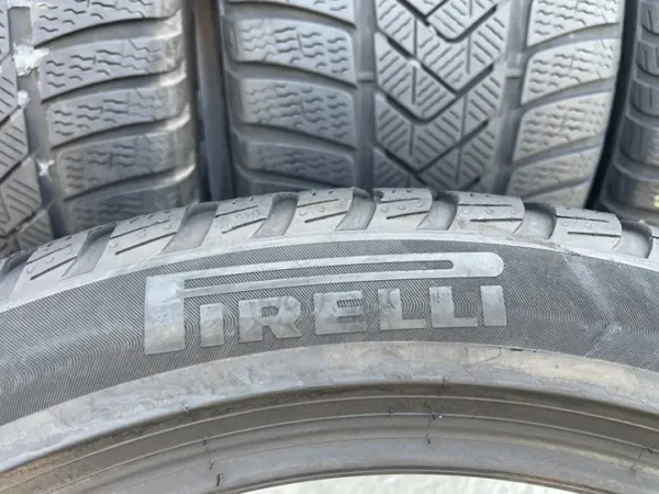 Anvelopa iarna 225/45 R18 - 255/40 R18 Pirelli Sottozero 3 RSC - imagine 8