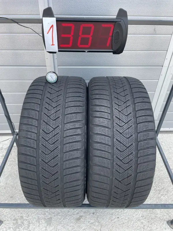 Anvelopa iarna 275/35 R19 Pirelli Sottozero 3 RSC