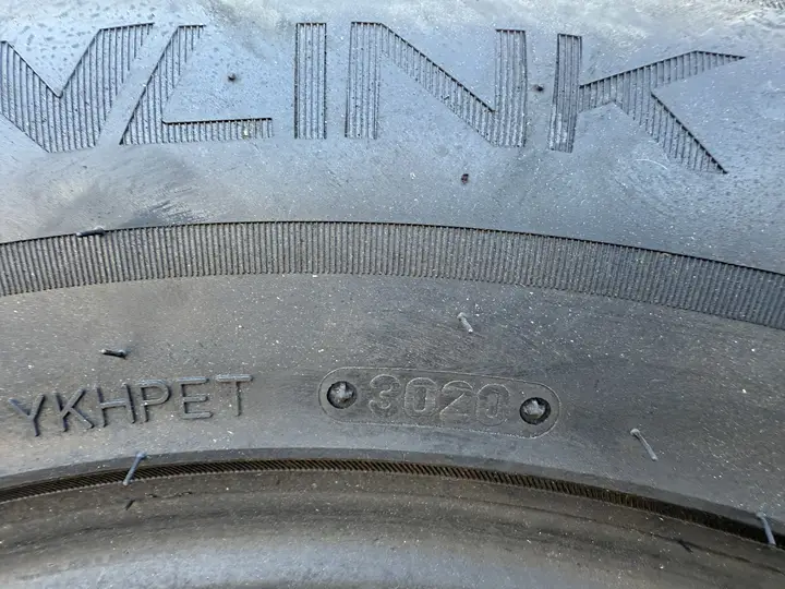 Anvelopa iarna 255/60 R18 Triangle SnowLink