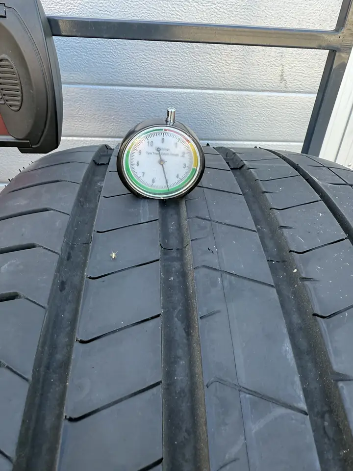 Anvelopa vara 325/35 R22 Pirelli P ZERO - imagine 2