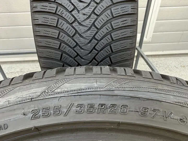 Anvelopa iarna 255/35 R20 Falken Euro Winter HS01