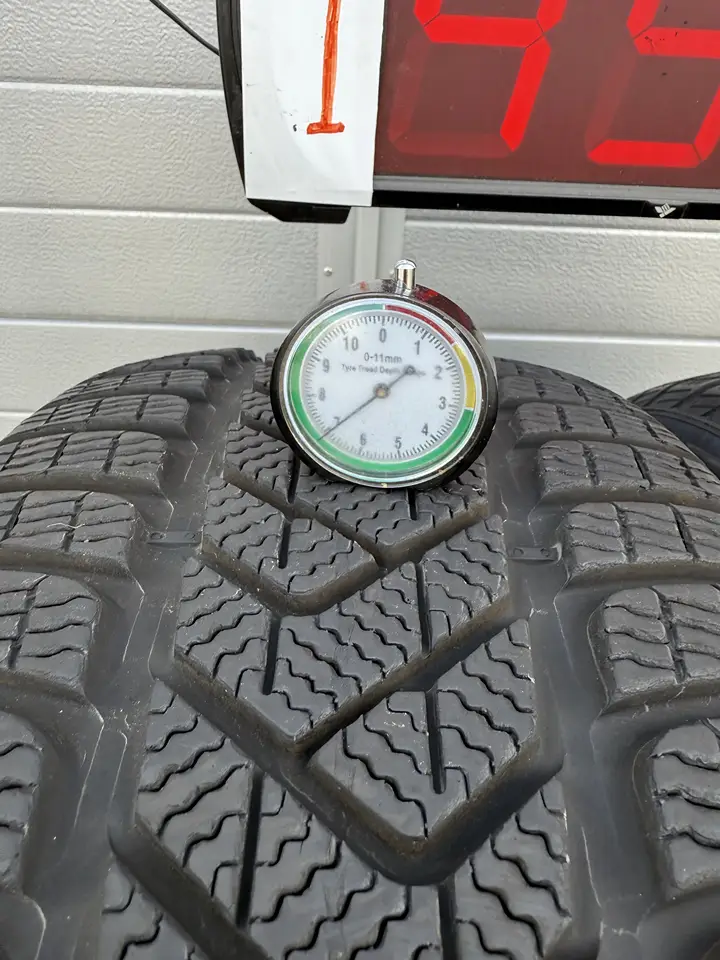 Anvelopa iarna 255/45 R19 Pirelli Sottozero 3 ELECT ( 4 BUC ) - imagine 2