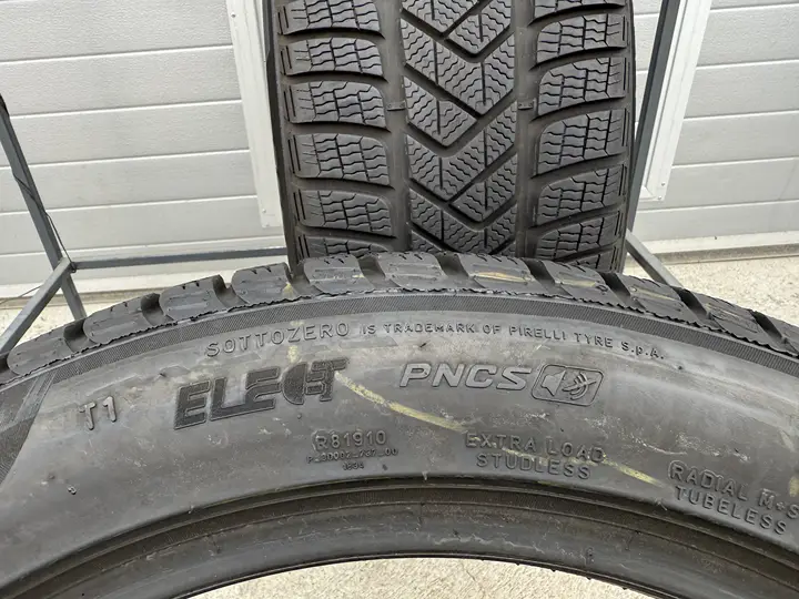 Anvelopa iarna 255/45 R19 Pirelli Sottozero 3 ELECT ( 4 BUC ) - imagine 4