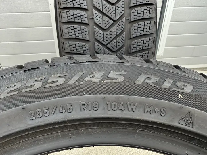 Anvelopa iarna 255/45 R19 Pirelli Sottozero 3 ELECT