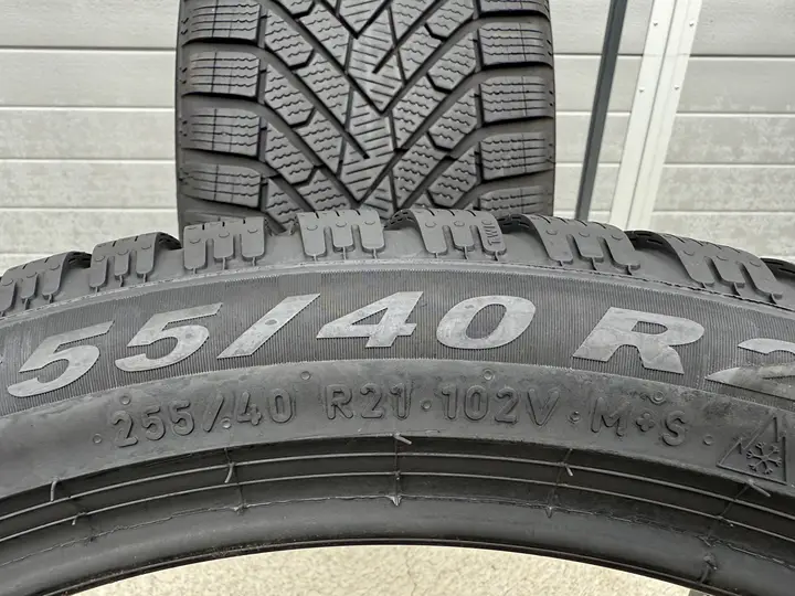 Anvelopa iarna 255/40 R21 Pirelli Scorpion Winter 2