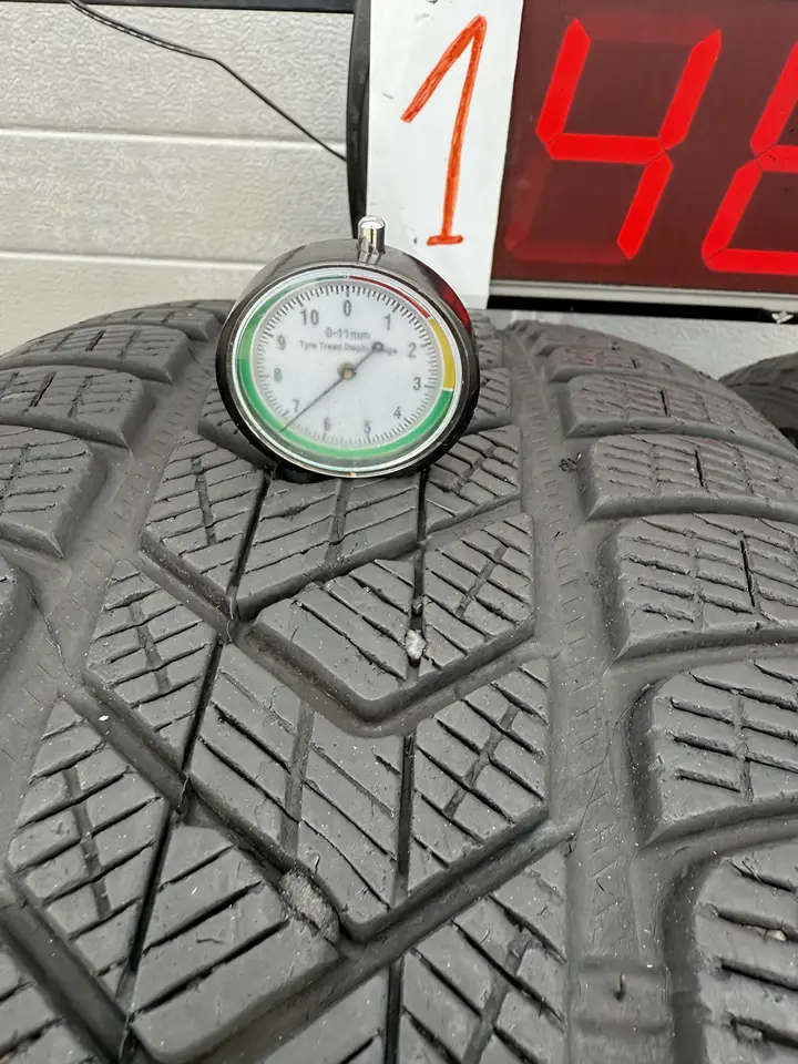 Anvelopa iarna 275/40 R22 Pirelli Scorpion Winter - imagine 2