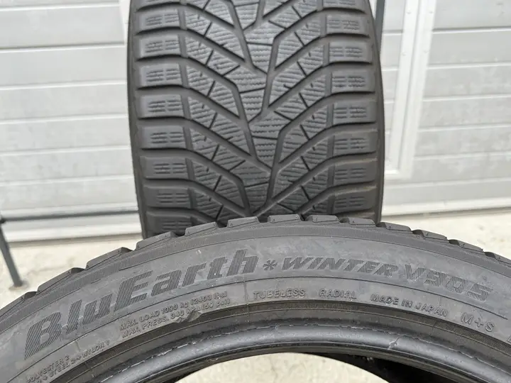Anvelopa iarna 315/35 R21 Yokohama Blu Earth Winter V905 - imagine 4