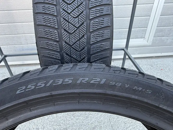 Anvelopa iarna 255/35 R21 Pirelli Sottozero 3 - imagine 4