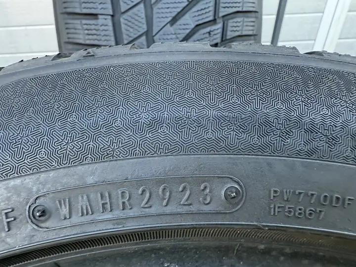 Anvelopa iarna 255/45 R18 Falken EuroWinter HS02 PRO - imagine 4