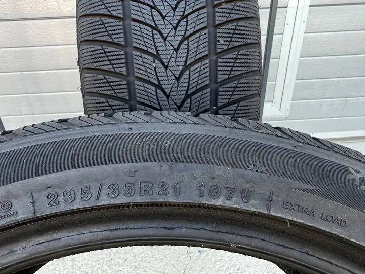 Anvelopa iarna 295/35 R21 Imperial Snowdragon UHP